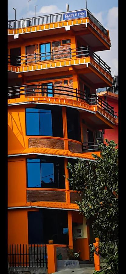 The Maple Inn Pokhara Esterno foto
