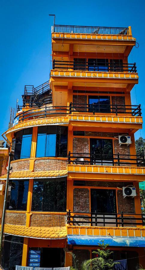 The Maple Inn Pokhara Esterno foto