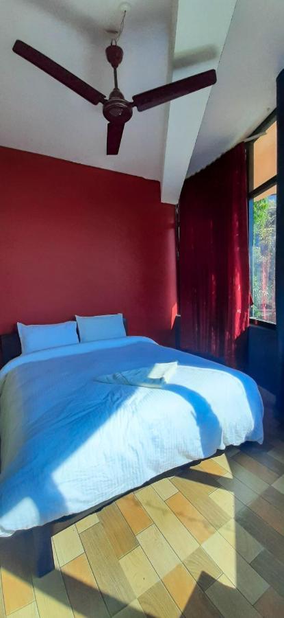 The Maple Inn Pokhara Esterno foto